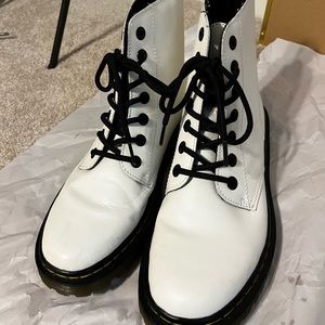 Dr.Martens 1460 white boots